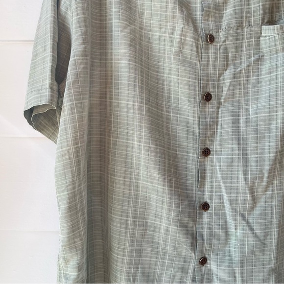 Woolrich Men's Green Plaid Shirt - Picture 6 of 16